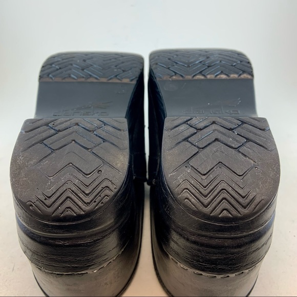 Dansko Black Oiled Metal Floral Patricia Professional Stapled Clogs 38 7.5 8 - Picture 11 of 11
